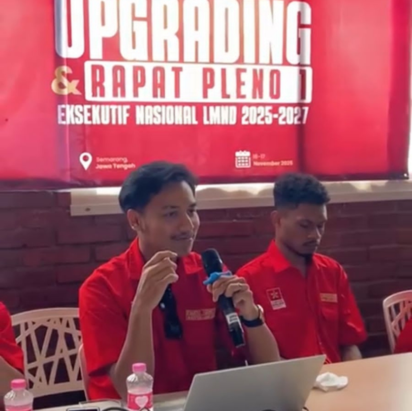 ‎EN LMND Soroti Langkah BRICS Hapus Dolar dalam Perdagangan Bijih Besi  ‎