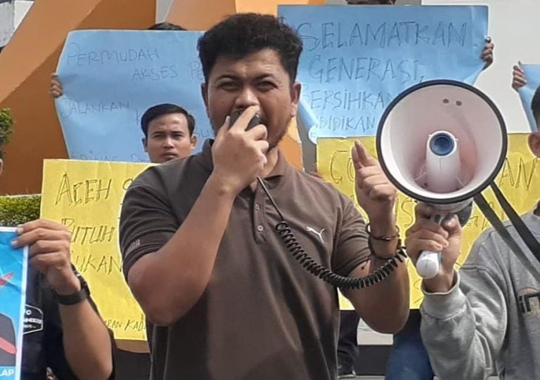 ‎Wapres Gibran Tinjau Aceh Singkil, LMND Desak Pemulihan Pasca Banjir Jangan Hanya Seremoni ‎