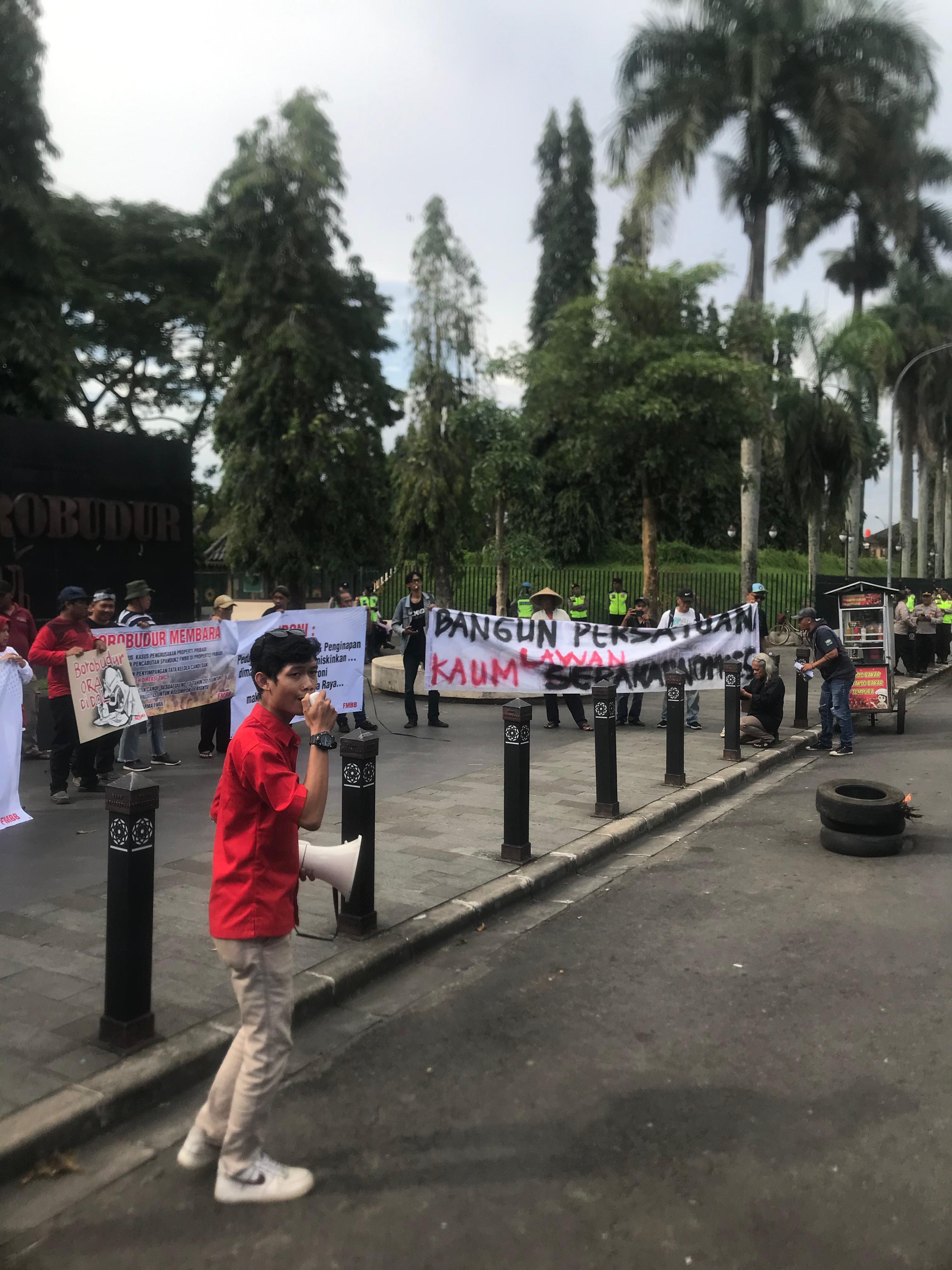 ‎Perlawanan Serakahnomics di Borobudur, LMND dan FMBB Serahkan Petisi Rakyat