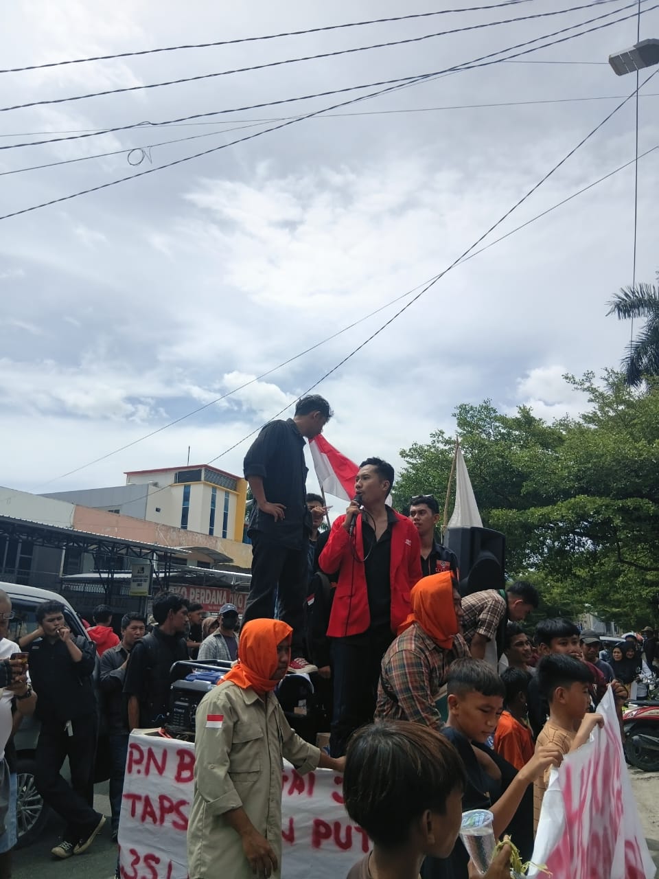 ‎Isu Eksekusi Tanjung Sari Mencuat, LMND Banggai Siap Lawan Secara Nasional ‎
