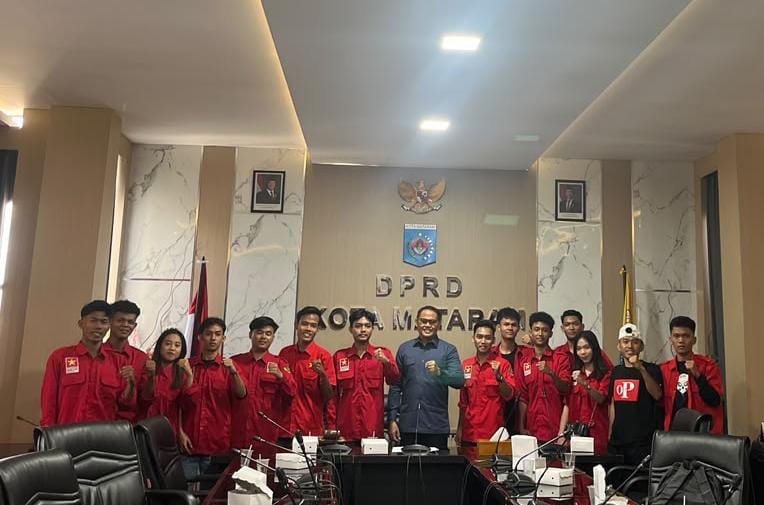 EK LMND Mataram Kawal Pendidikan Gratis, Desak Transparansi Pokir DPRD